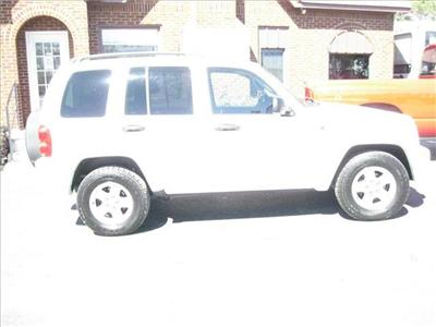 Used Jeep Liberty 2004 : $10950