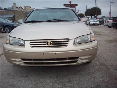 Used Toyota Camry 1998 : $5500
