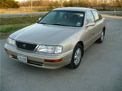 Used Toyota Avalon 1997 : $2950