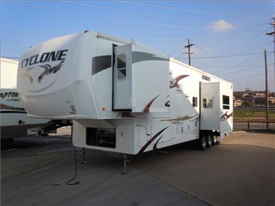 Used HEARLAND CYCLONE 2008 : $39998
