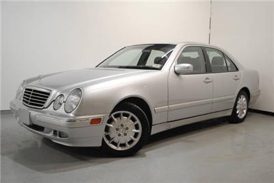 Used Mercedes-Benz EClass 2000 : $10925