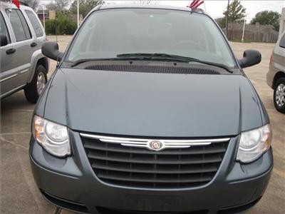 Used Chrysler TownandCountry 2007 : $0