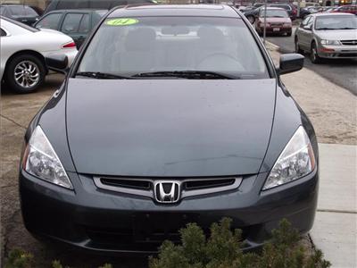 Used Honda Accord 2004 : $11995
