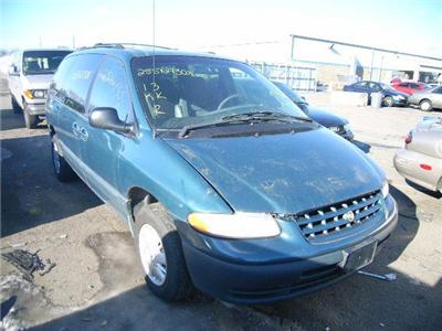 Used Chrysler GrandVoyager 2000 : $3000
