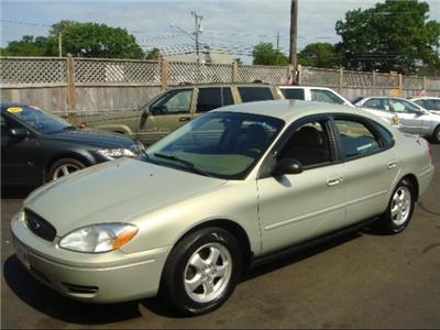 Used Ford Taurus 2006 : $4995