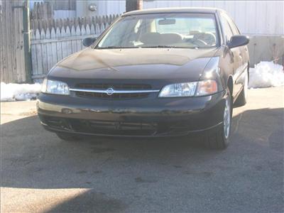 Used Nissan Altima 1999 : $3995