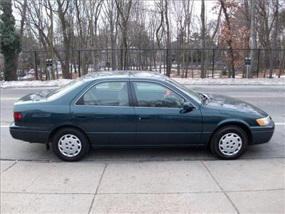 Used Toyota Camry 1998 : $4995