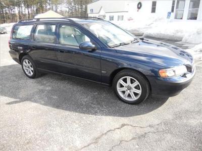 Used Volvo V70 2002 : $7495