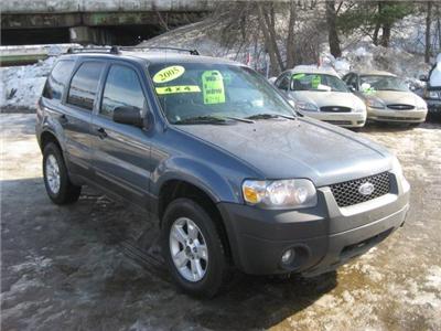 Used Ford Escape 2005 : $7498