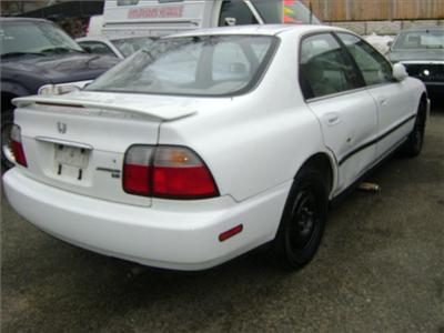 Used Honda Accord 1997 : $3495