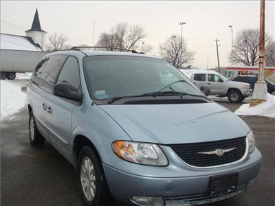 Used Chrysler TownandCountry 2003 : $6300