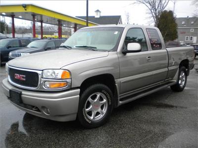 Used GMC Sierra 2001 : $10995
