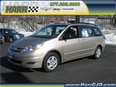 Used Toyota Sienna 2008 : $17212