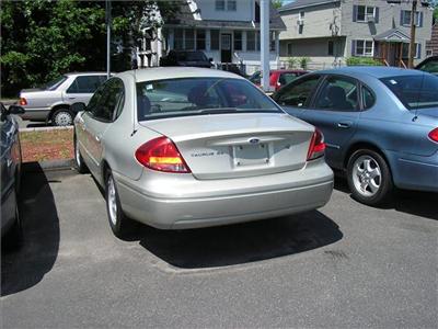 Used Ford Taurus 2007 : $9950