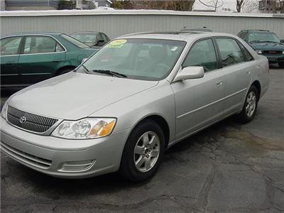 Used Toyota Avalon 2002 : $8999