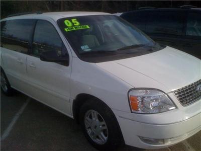Used Ford Freestar 2005 : $8995