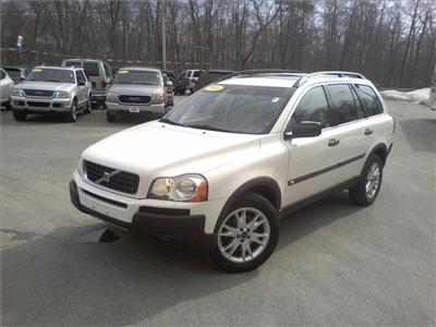 Used Volvo XC90 2003 : $13455