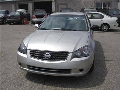 Used Nissan Altima 2002 : $6999