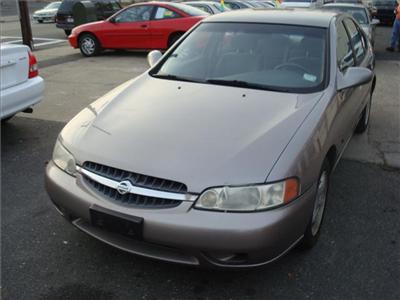 Used Nissan Altima 2001 : $4995