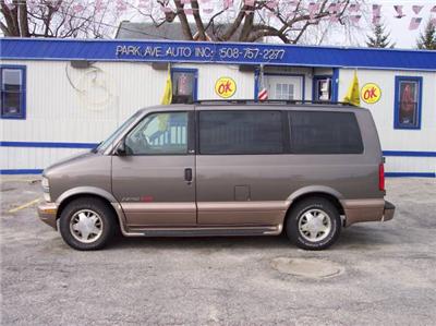 Used Chevrolet Astro 2000 : $4495