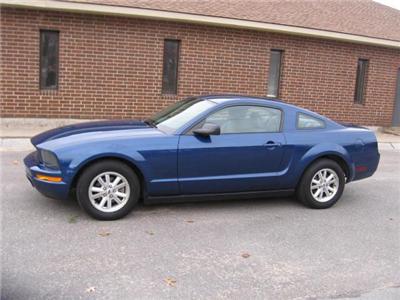Used Ford Mustang 2007 : $11990
