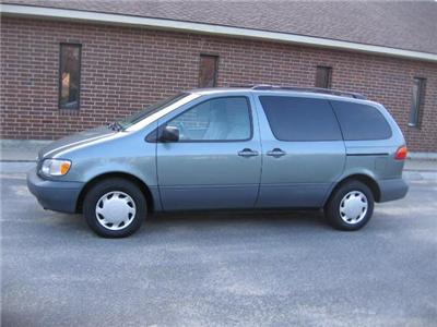 Used Toyota Sienna 1998 : $5290