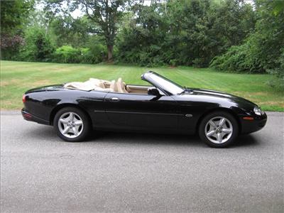 Used Jaguar XK8 1999 : $11990