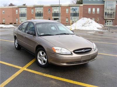 Used Ford Taurus 2002 : $3350