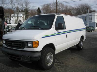 Used Ford Econoline 2005 : $4495