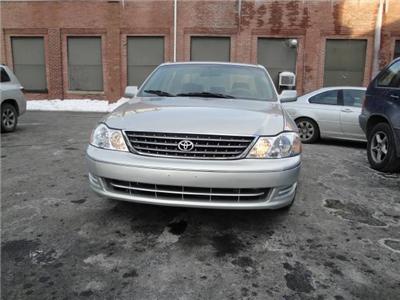 Used Toyota Avalon 2004 : $9700