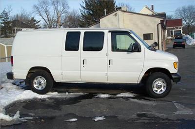 Used Ford Econoline 2002 : $3995