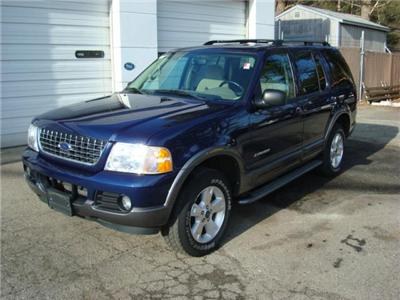 Used Ford Explorer 2004 : $10995
