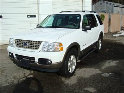 Used Ford Explorer 2004 : $10995