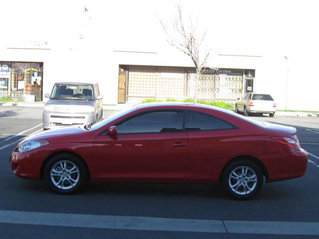 Used Toyota Camry Solara 2006 : $10995