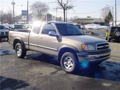 Used Toyota Tundra 2000 : $11900