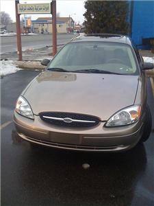 Used Ford Taurus 2005 : $5995