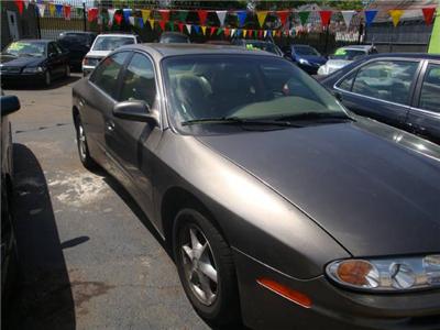 Used Oldsmobile Aurora 2001 : $3000