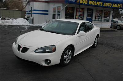 Used Pontiac GrandPrix 2007 : $9900