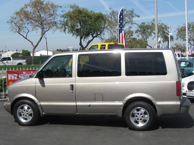Used Chevrolet Astro 2003 : $6995