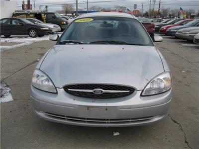 Used Ford Taurus 2000 : $4500