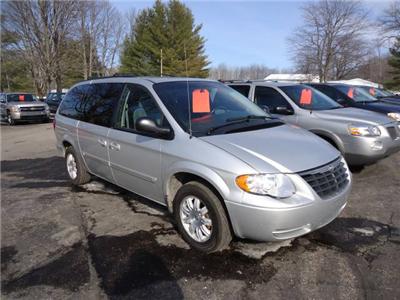 Used Chrysler TownandCountry 2005 : $8700