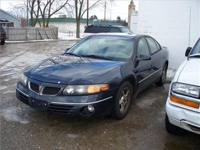 Used Pontiac Bonneville 2000 : $2000