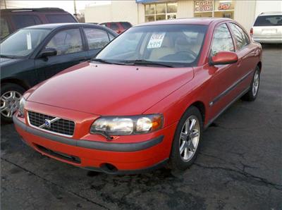 Used Volvo S60 2002 : $4995