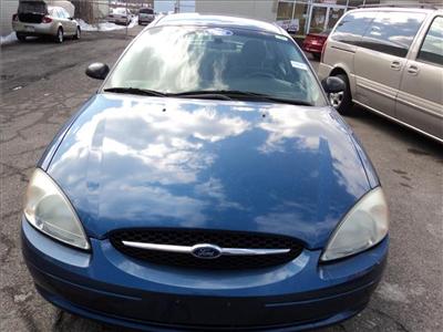Used Ford Taurus 2002 : $2995