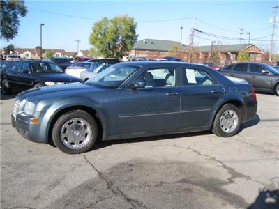 Used Chrysler 300 2005 : $0