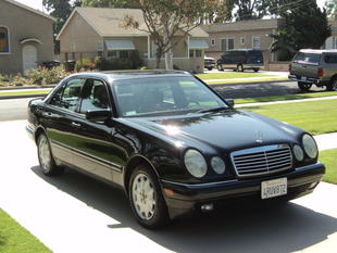 new Mercedes Benz E-Class E320 1999 : $5995