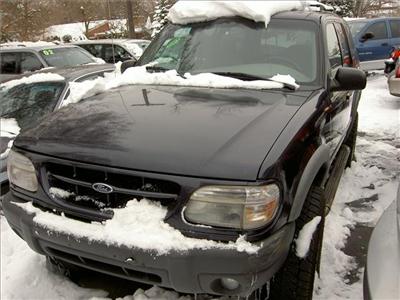 Used Ford Explorer 2000 : $3499