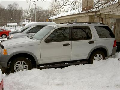 Used Ford Explorer 2002 : $4999