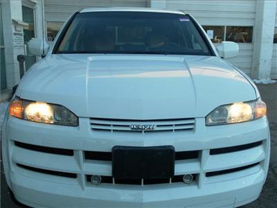 Used Isuzu Axiom 2002 : $6399