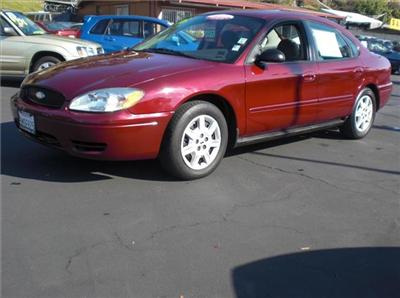 Used Ford Taurus 2006 : $4999